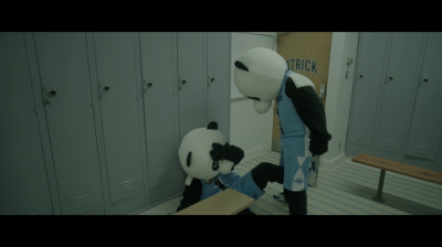 Adrien_Brody_in__The_Mascot____Jameson_First_Shot_2015_2_mp45B2020-06-26_15-46-53_9455D.jpg
